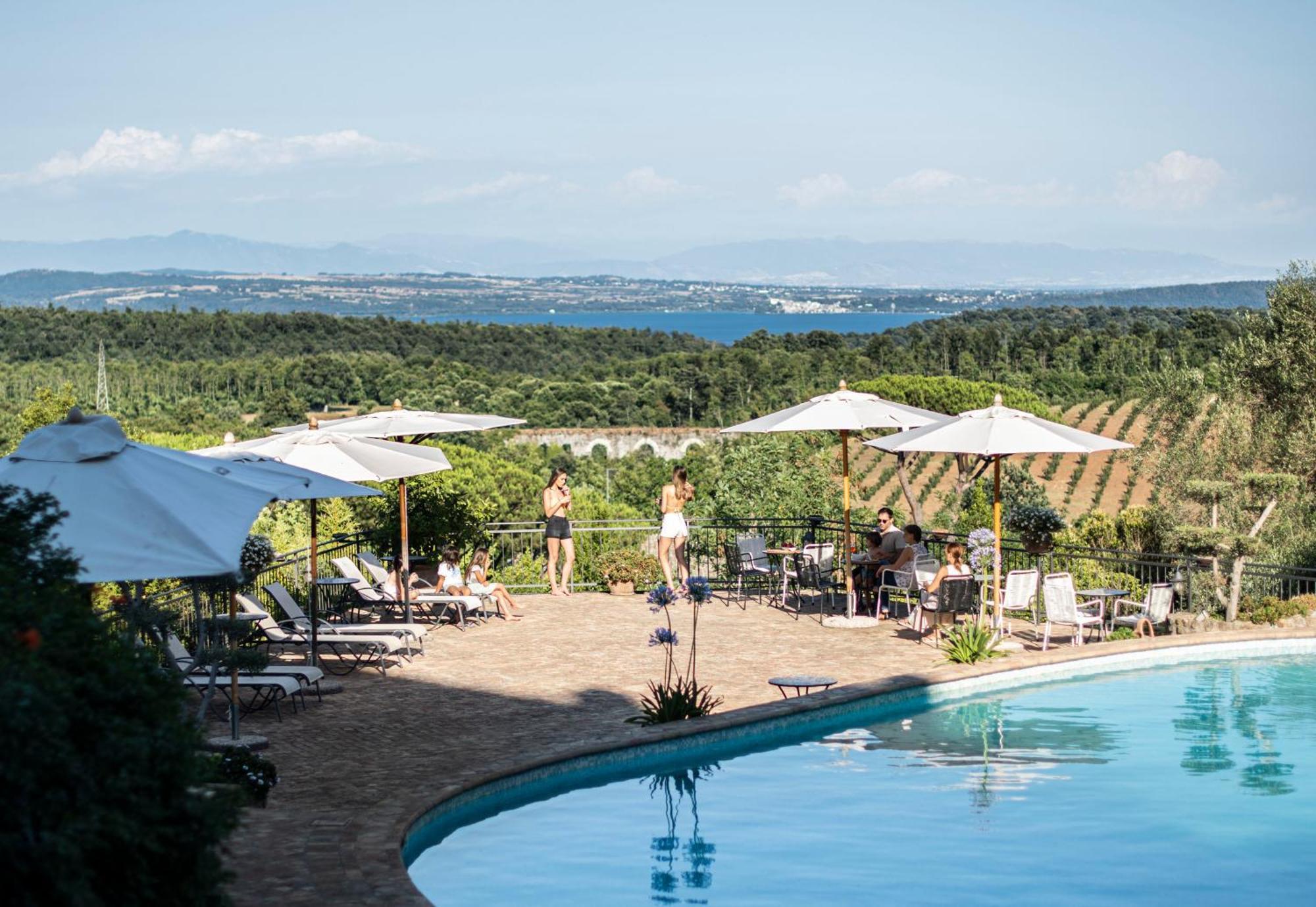 Villa Clodia Relais Manziana Exterior photo